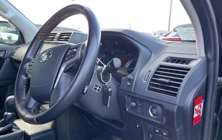 Toyota Land Cruiser Prado 150 рестайлинг 2, 2019 год, 4 500 000 рублей, 2 фотография