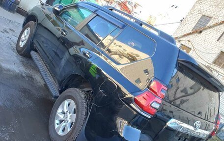 Toyota Land Cruiser Prado 150 рестайлинг 2, 2019 год, 4 500 000 рублей, 37 фотография