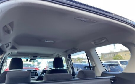 Toyota Land Cruiser Prado 150 рестайлинг 2, 2019 год, 4 500 000 рублей, 36 фотография