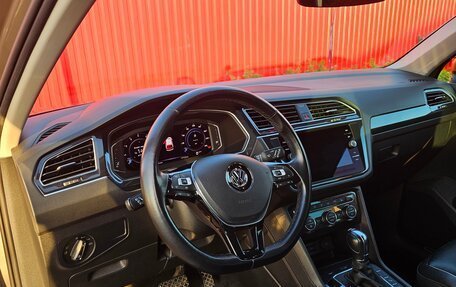 Volkswagen Tiguan II, 2019 год, 3 200 000 рублей, 13 фотография