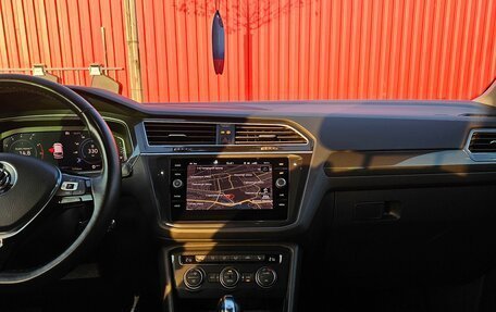 Volkswagen Tiguan II, 2019 год, 3 200 000 рублей, 14 фотография