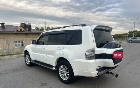 Mitsubishi Pajero IV, 2014 год, 2 450 000 рублей, 3 фотография