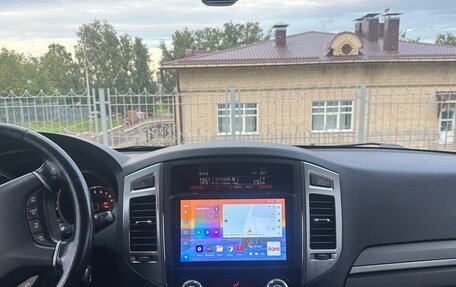 Mitsubishi Pajero IV, 2014 год, 2 450 000 рублей, 8 фотография