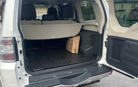 Mitsubishi Pajero IV, 2014 год, 2 450 000 рублей, 7 фотография