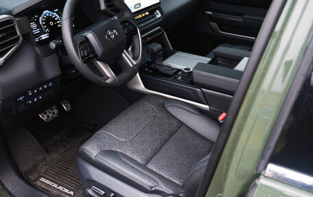 Toyota Sequoia, 2023 год, 11 990 000 рублей, 17 фотография