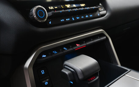 Toyota Sequoia, 2023 год, 11 990 000 рублей, 25 фотография