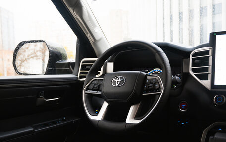 Toyota Sequoia, 2023 год, 11 990 000 рублей, 15 фотография