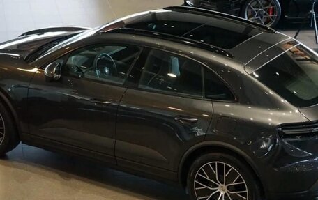 Porsche Macan, 2025 год, 17 490 000 рублей, 2 фотография