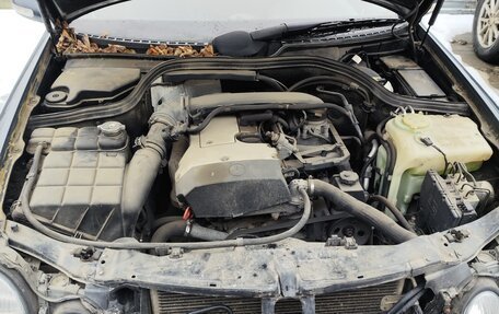 Mercedes-Benz CLK-Класс, 2000 год, 450 000 рублей, 17 фотография