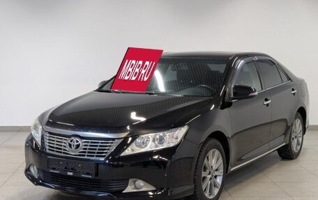 Toyota Camry, 2013 год, 1 390 000 рублей, 2 фотография