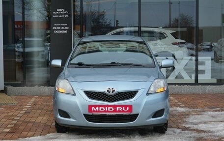 Toyota Yaris III рестайлинг, 2009 год, 750 000 рублей, 2 фотография