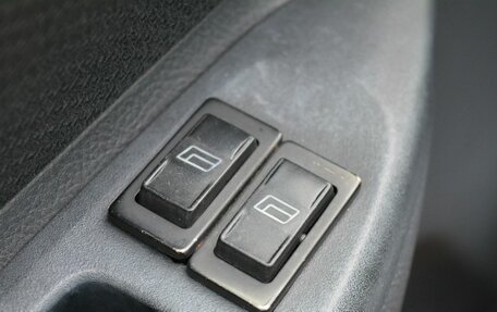 Toyota Yaris III рестайлинг, 2009 год, 750 000 рублей, 21 фотография