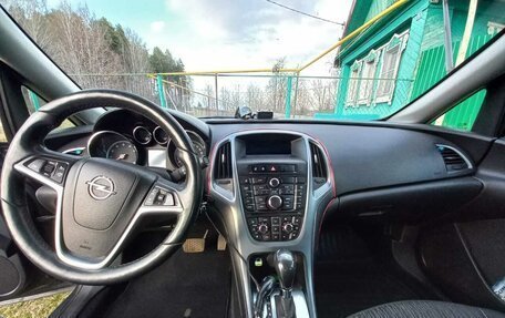 Opel Astra J, 2013 год, 570 000 рублей, 3 фотография