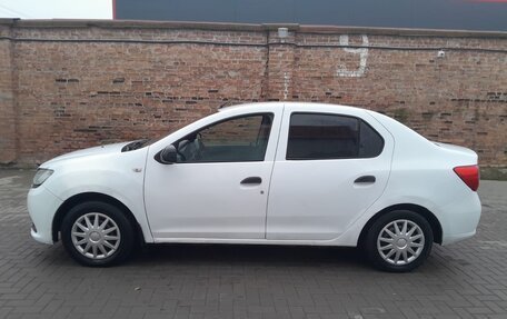 Renault Logan II, 2015 год, 330 000 рублей, 6 фотография