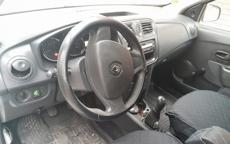 Renault Logan II, 2015 год, 330 000 рублей, 13 фотография