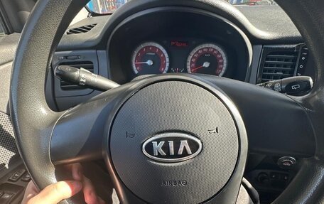KIA Rio II, 2011 год, 650 000 рублей, 3 фотография