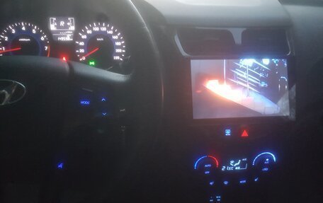 Hyundai Solaris II рестайлинг, 2016 год, 1 099 000 рублей, 2 фотография