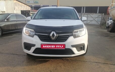 Renault Logan II, 2020 год, 700 000 рублей, 1 фотография