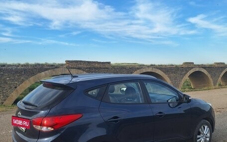 Hyundai ix35 I рестайлинг, 2010 год, 1 150 000 рублей, 4 фотография