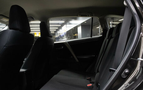 Toyota RAV4, 2015 год, 1 899 000 рублей, 13 фотография