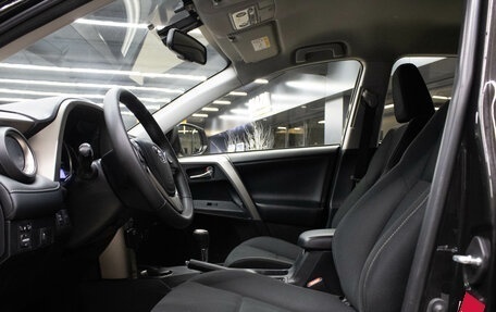 Toyota RAV4, 2015 год, 1 899 000 рублей, 11 фотография