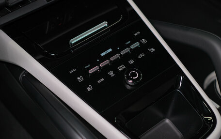 Porsche Cayenne III, 2025 год, 21 187 000 рублей, 23 фотография