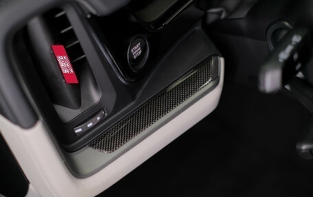 Porsche Cayenne III, 2025 год, 21 187 000 рублей, 20 фотография