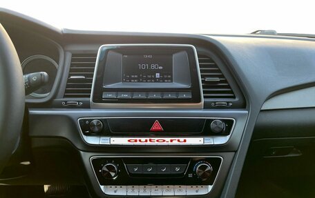 Hyundai Sonata VII, 2019 год, 1 300 000 рублей, 20 фотография