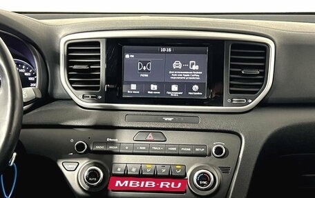 KIA Sportage IV рестайлинг, 2018 год, 2 390 000 рублей, 14 фотография