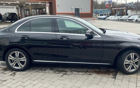 Mercedes-Benz C-Класс, 2018 год, 2 950 000 рублей, 4 фотография