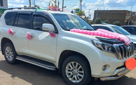 Toyota Land Cruiser Prado 150 рестайлинг 2, 2015 год, 3 600 000 рублей, 1 фотография