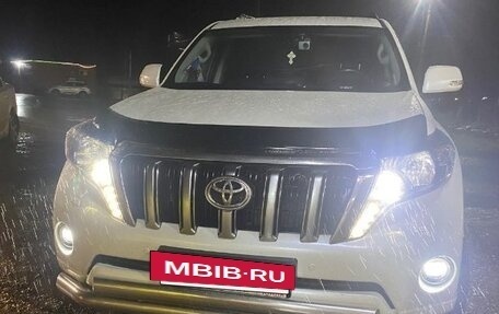 Toyota Land Cruiser Prado 150 рестайлинг 2, 2015 год, 3 600 000 рублей, 2 фотография