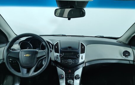 Chevrolet Cruze II, 2015 год, 859 000 рублей, 9 фотография