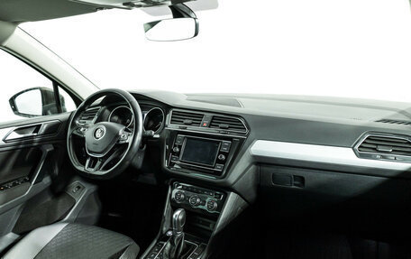 Volkswagen Tiguan II, 2017 год, 1 999 585 рублей, 9 фотография