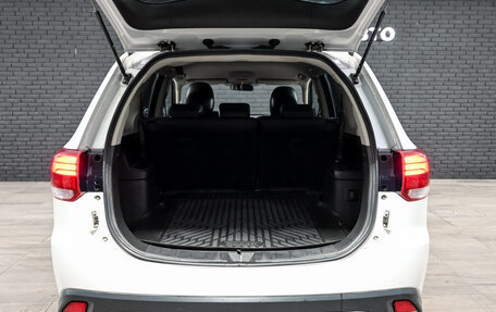 Mitsubishi Outlander III рестайлинг 3, 2019 год, 2 500 000 рублей, 7 фотография