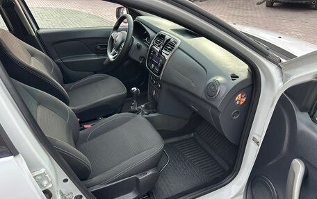 Renault Logan II, 2021 год, 695 000 рублей, 18 фотография