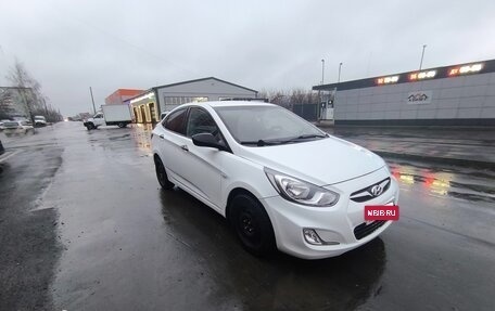 Hyundai Solaris II рестайлинг, 2013 год, 585 000 рублей, 3 фотография