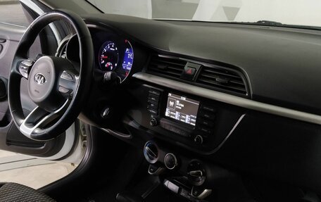 KIA Rio IV, 2017 год, 1 220 000 рублей, 8 фотография