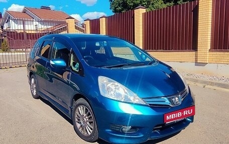 Honda Fit Shuttle I рестайлинг, 2012 год, 1 250 000 рублей, 1 фотография