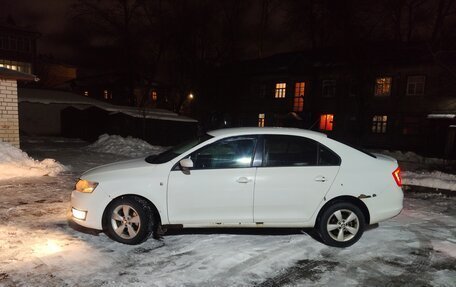 Skoda Rapid I, 2014 год, 690 000 рублей, 2 фотография