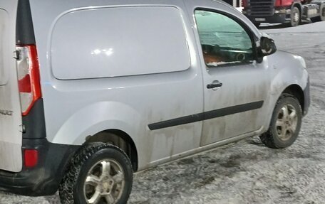 Renault Kangoo II рестайлинг, 2013 год, 930 000 рублей, 4 фотография