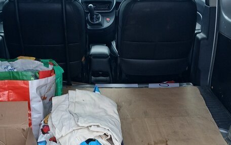 Renault Kangoo II рестайлинг, 2013 год, 930 000 рублей, 13 фотография