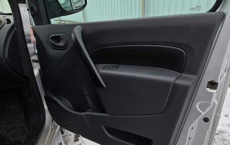 Renault Kangoo II рестайлинг, 2013 год, 930 000 рублей, 8 фотография