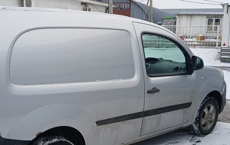 Renault Kangoo II рестайлинг, 2013 год, 930 000 рублей, 28 фотография