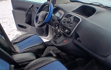 Renault Kangoo II рестайлинг, 2013 год, 930 000 рублей, 20 фотография