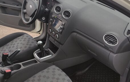 Ford Focus II рестайлинг, 2005 год, 380 000 рублей, 9 фотография