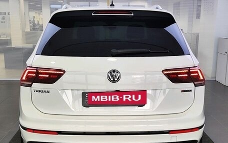 Volkswagen Tiguan II, 2019 год, 3 626 000 рублей, 6 фотография
