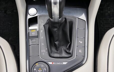 Volkswagen Tiguan II, 2019 год, 3 626 000 рублей, 23 фотография