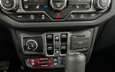 Jeep Wrangler, 2025 год, 8 300 000 рублей, 14 фотография