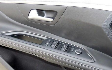 Peugeot 5008 II, 2022 год, 2 334 000 рублей, 11 фотография